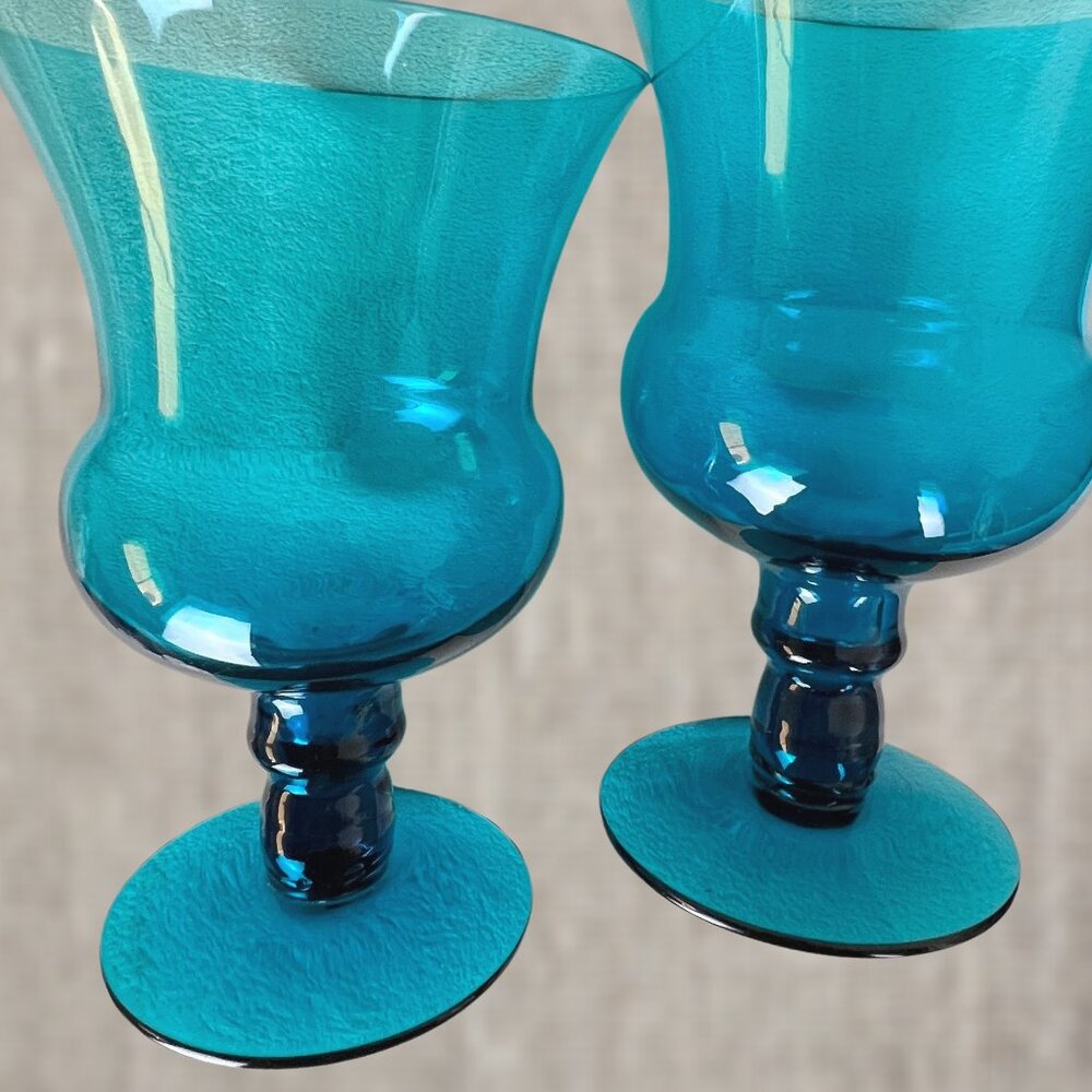 Vintage Peacock Blue Glass Goblets - Picture 9 of 9